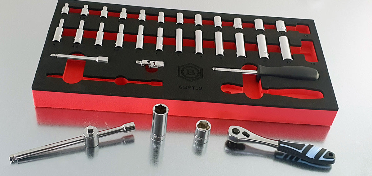 32-Piece 1/4" Drive Socket, Ratchet & Accessory Set - Britool Hallmark