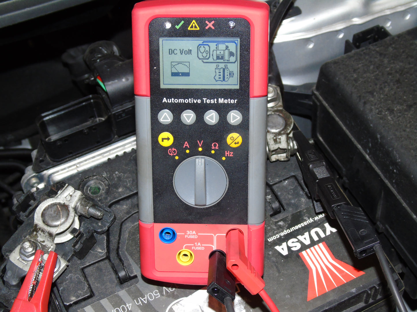 Digital Multimeter / Automotive Test Meter From Prologics