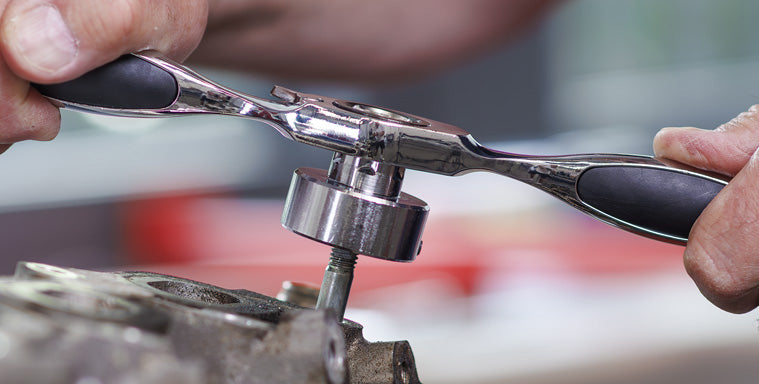 Bi-Directional Ratchet Tap & Die Holder Set