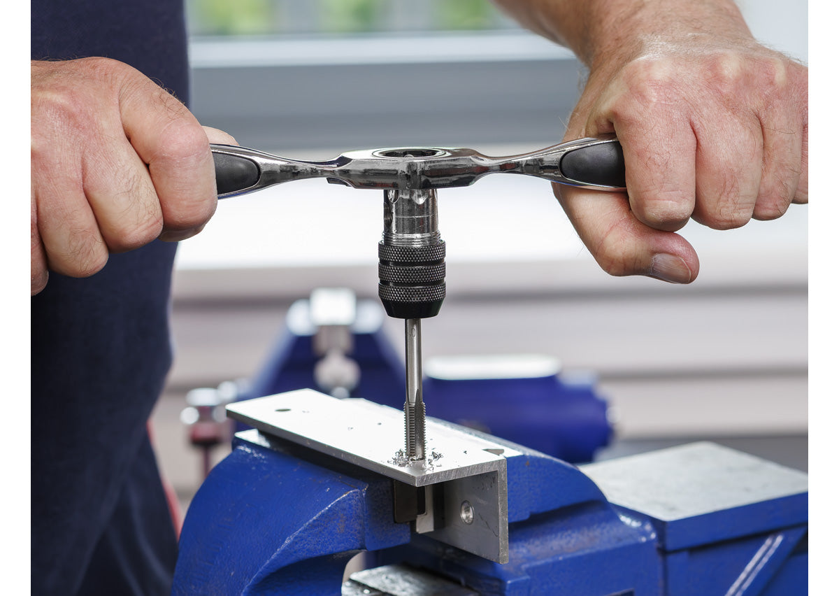 Bi-Directional Ratchet Tap & Die Holder Set