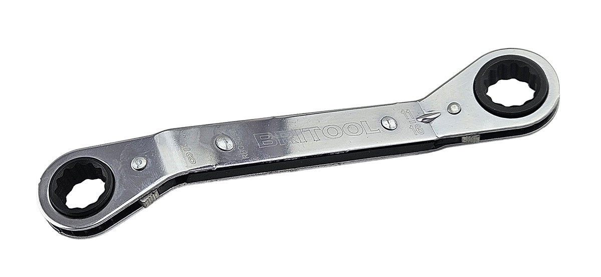 An American style offset ratcheting box wrench with different imperial sizes each end.